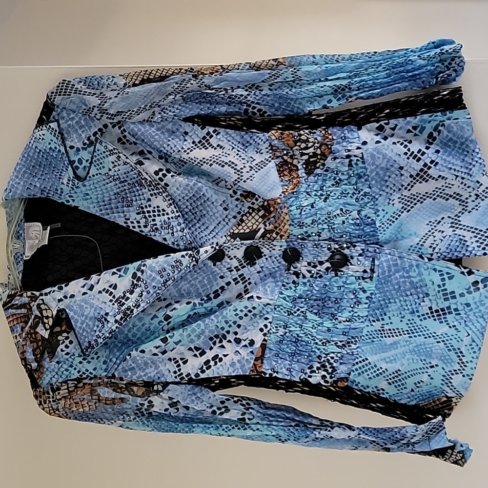 4 Button Lightweight Shirt